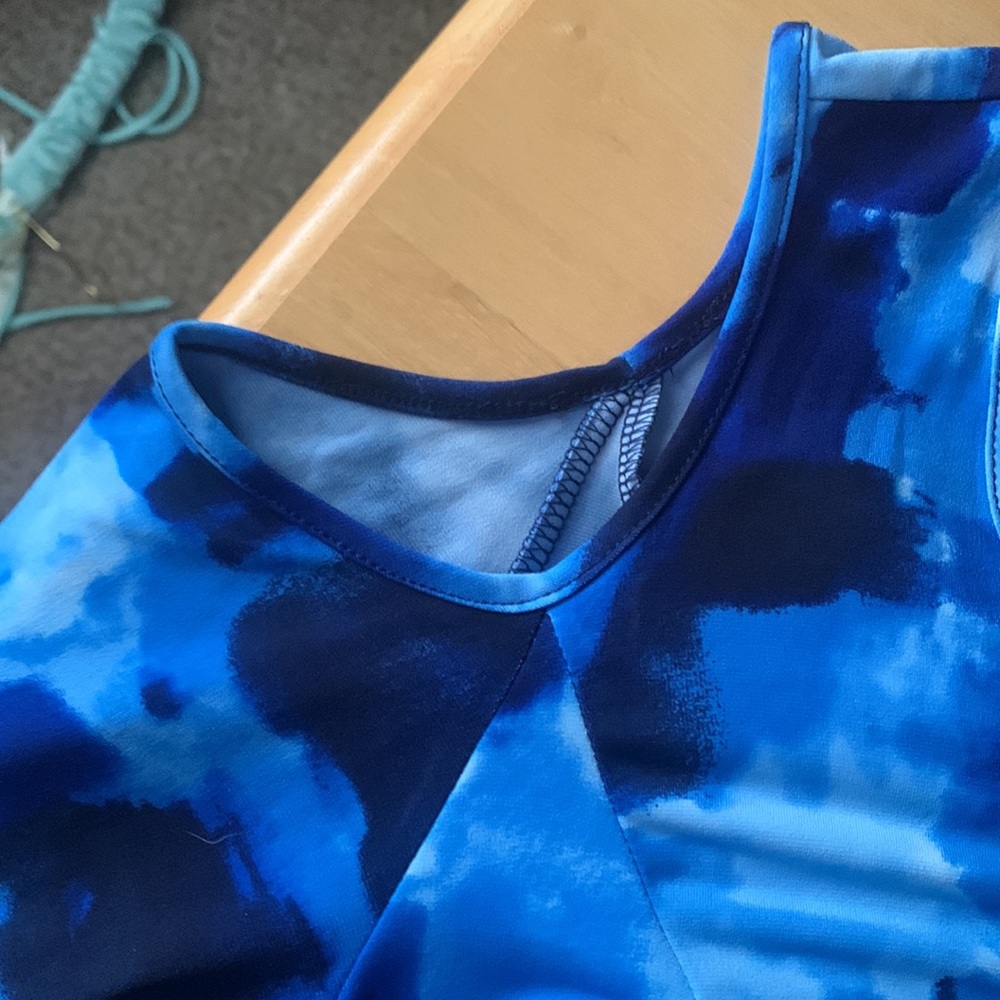 Dress - Picture 4 of 4
